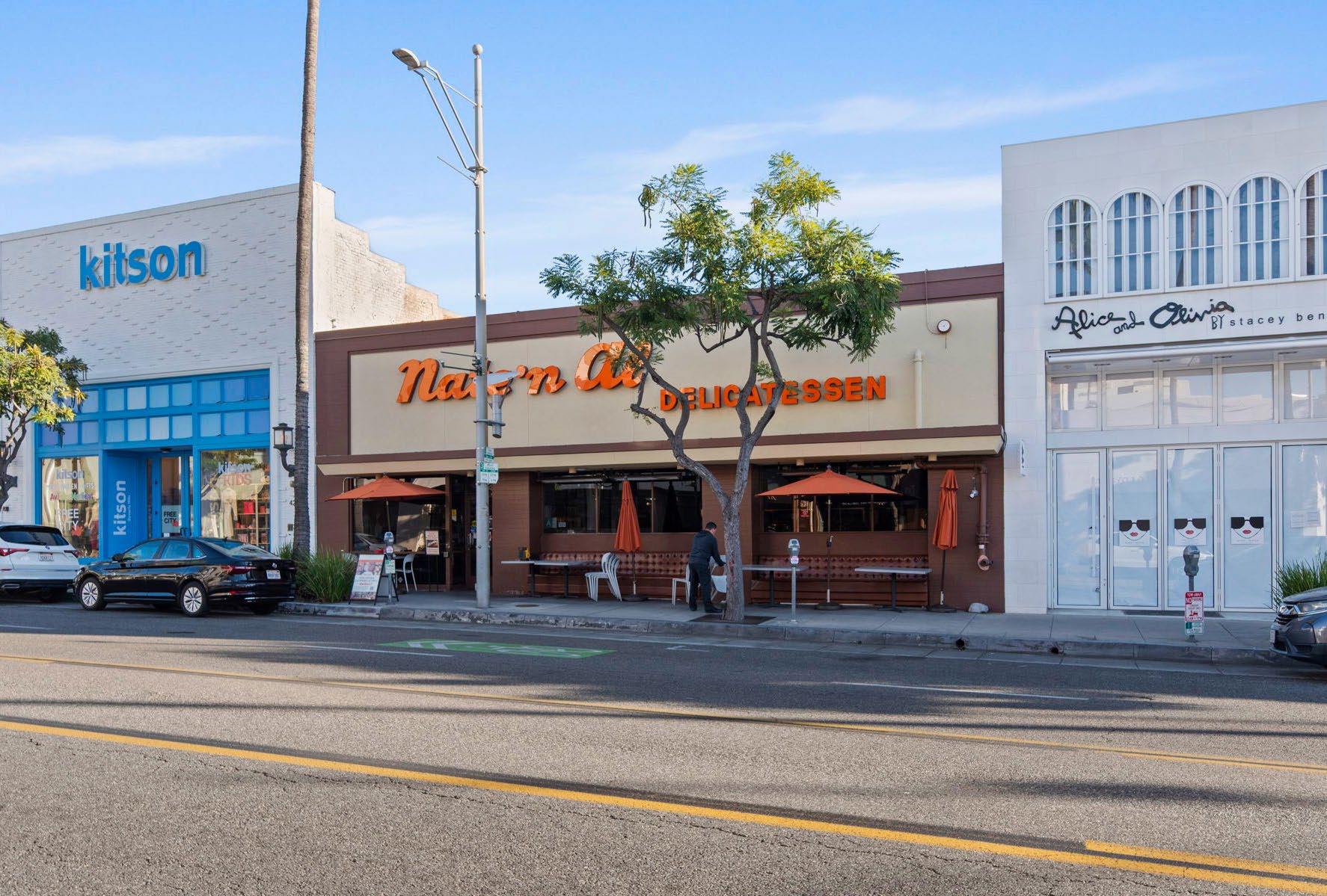 414 North Beverly Drive storefront